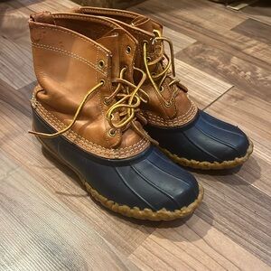LL Bean duck boots, made in USA, size 7 brown rubber unlined leather bean Boots